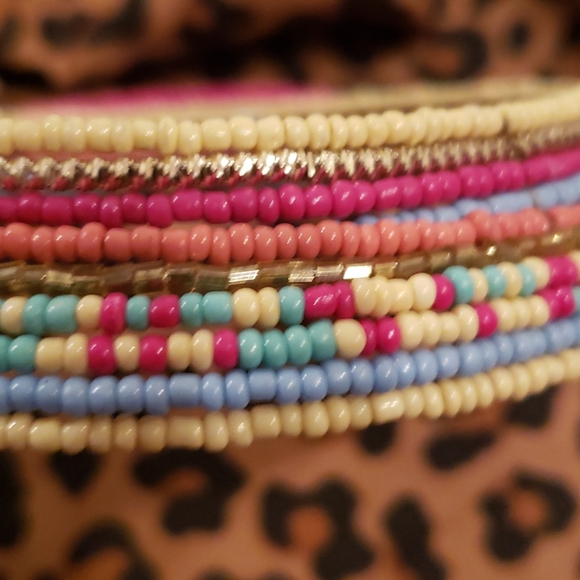 Multicolor Choker - Picture 3 of 3